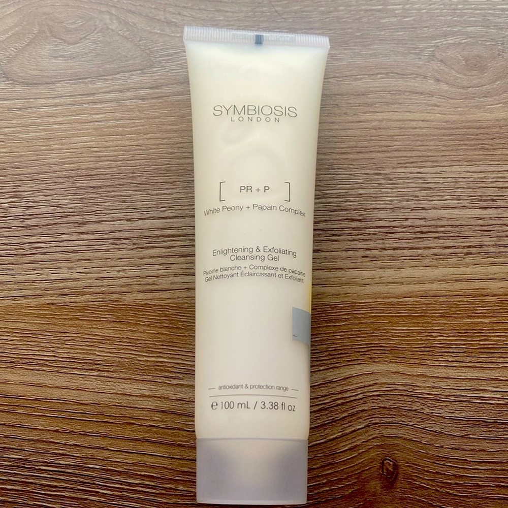 Symbiosis London White Peony + Papain Enlightening & Exfoliating cleansing gel